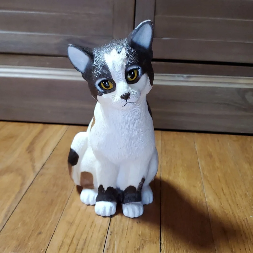 Artline Plastic Calico Cat Figurine 1993